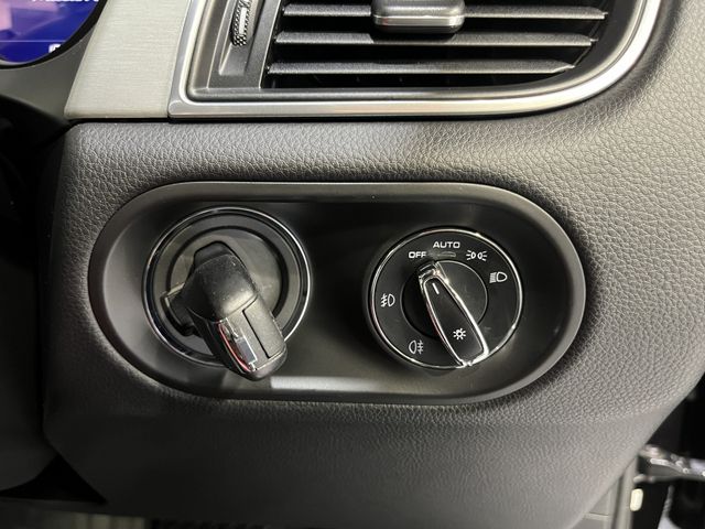 PORSCHE MACAN 2016 Image 31