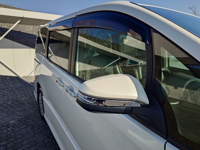 TOYOTA NOAH HYBRID 2017 Image 31