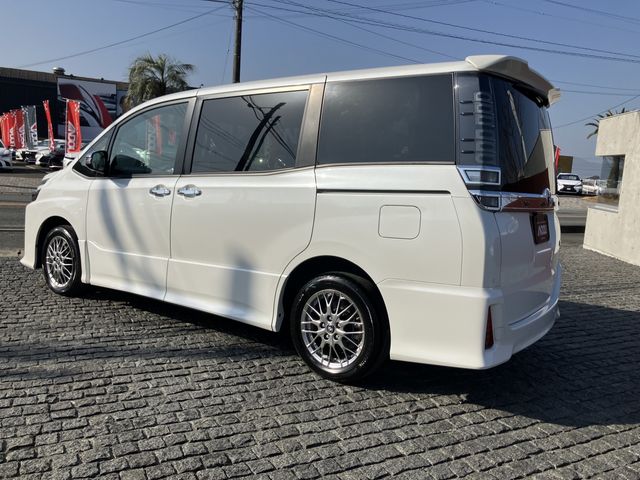 TOYOTA VOXY HYBRID 2020 Image 31