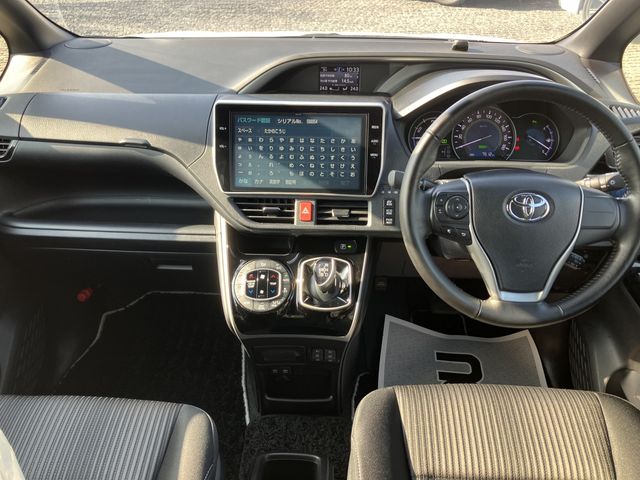TOYOTA VOXY HYBRID 2020 Image 31