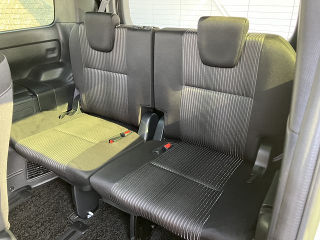 TOYOTA VOXY HYBRID 2020 Image 31