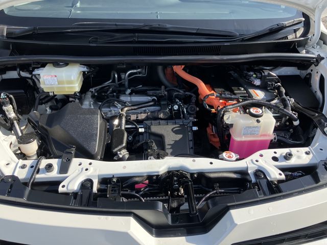 TOYOTA VOXY HYBRID 2020 Image 31