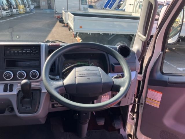 MITSUBISHI CANTER 2014 Image 31