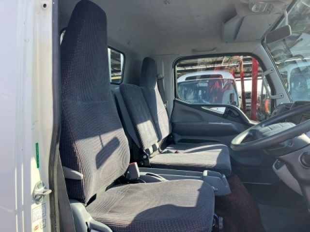 MITSUBISHI CANTER 2014 Image 31