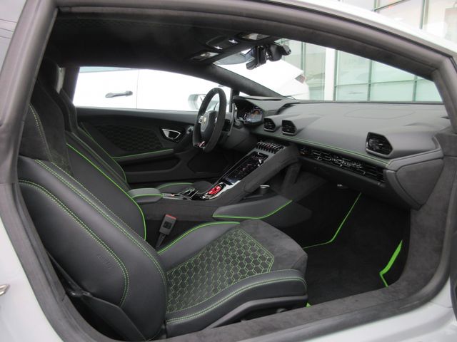 LAMBORGHINI HURACAN 2023 Image 31