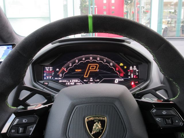 LAMBORGHINI HURACAN 2023 Image 31