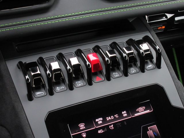 LAMBORGHINI HURACAN 2023 Image 31