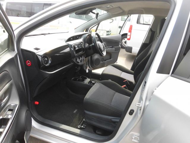 TOYOTA VITZ 2019 Image 31