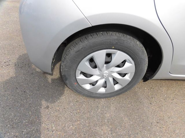 TOYOTA VITZ 2019 Image 31