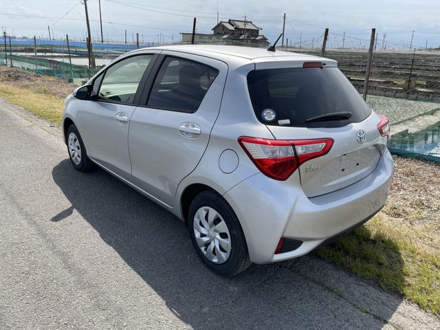 TOYOTA VITZ 2019 Image 31