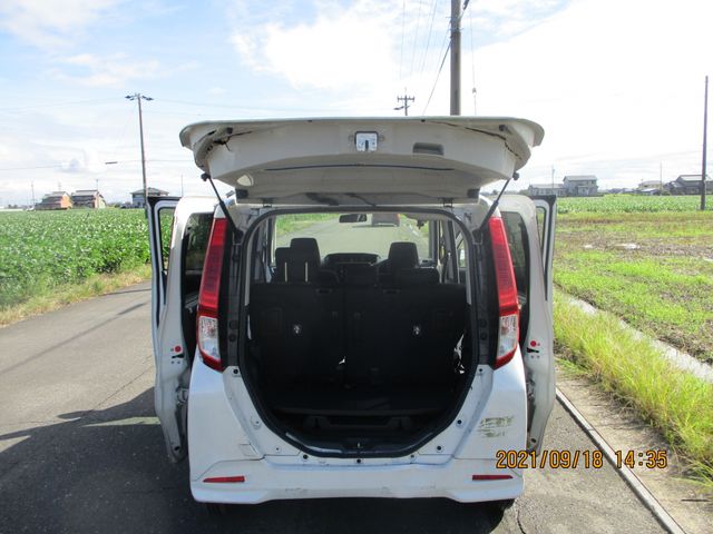 TOYOTA ROOMY 2018 Image 31