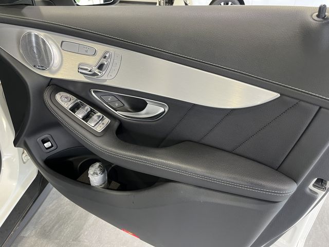 MERCEDES BENZ GLC CL 2016 Image 31