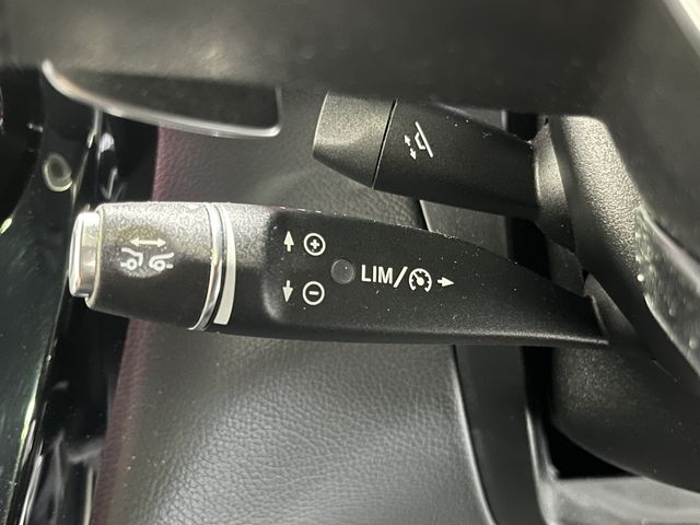 MERCEDES BENZ GLC CL 2016 Image 31