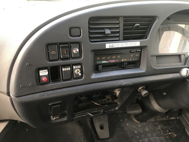 ISUZU FORWARD 2005 Image 31