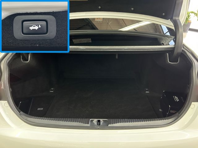 TOYOTA LEXUS GS300H 2018 Image 31