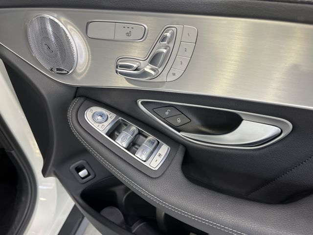 MERCEDES BENZ GLC CL 2017 Image 31