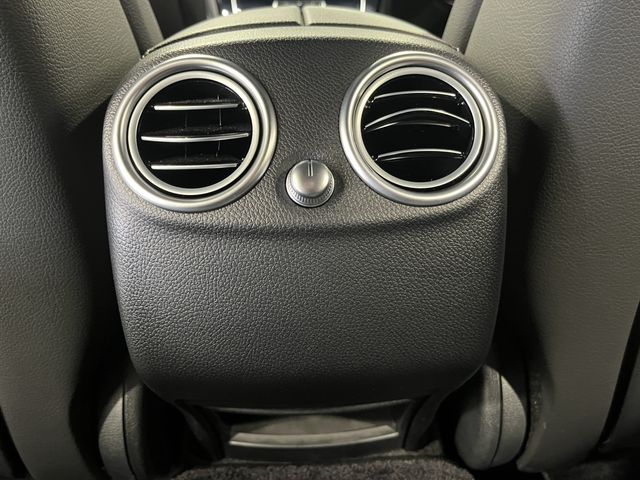 MERCEDES BENZ GLC CL 2017 Image 31