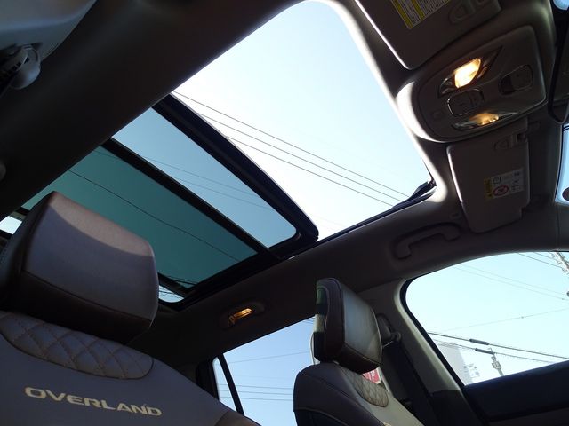 JEEP COMMANDER 2024 Image 31