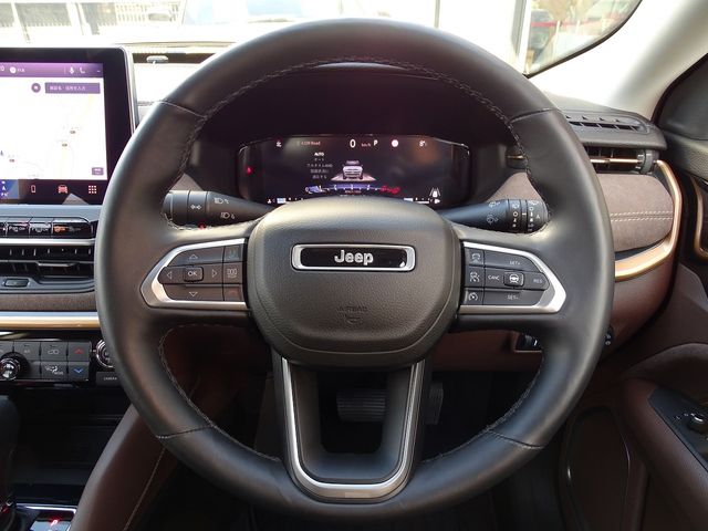 JEEP COMMANDER 2024 Image 31