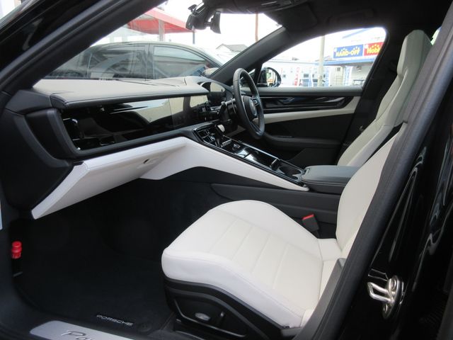 PORSCHE PANAMERA 2025 Image 31