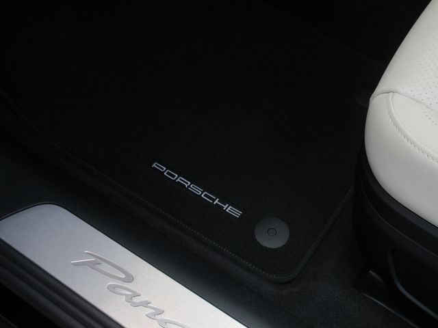 PORSCHE PANAMERA 2025 Image 31