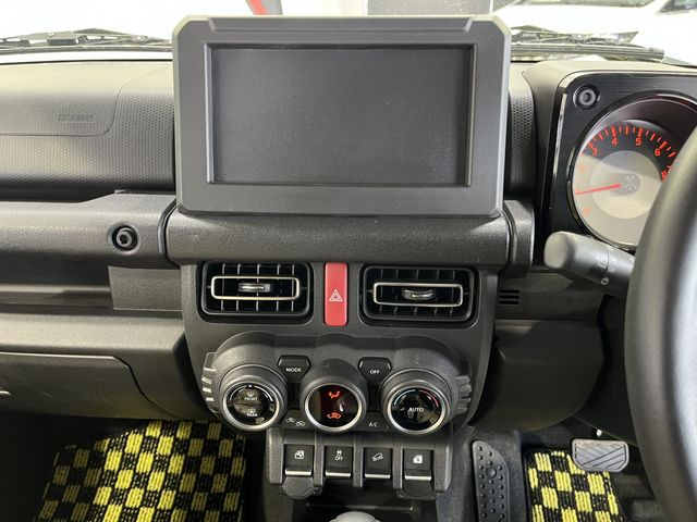 SUZUKI JIMNY 4WD 2018 Image 31