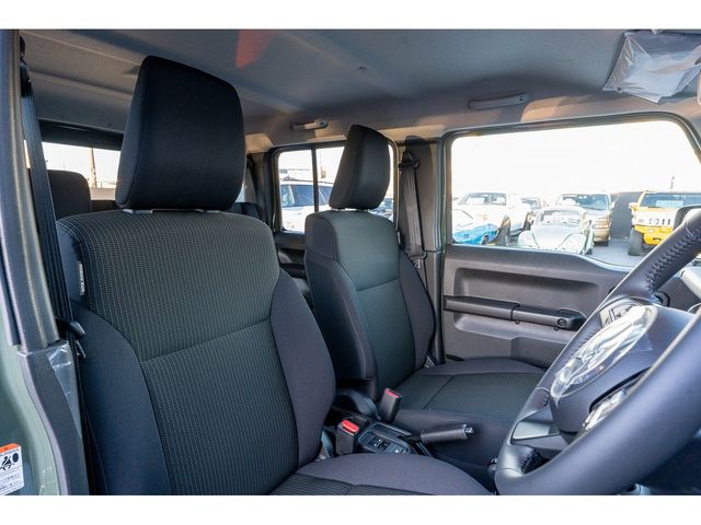 SUZUKI JIMNY NOMADE 2025 Image 31