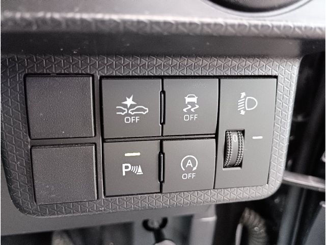 DAIHATSU TANTO 4WD 2021 Image 31