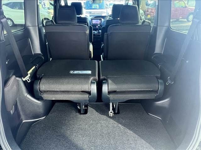 TOYOTA VOXY 2019 Image 31