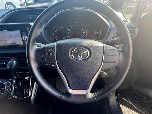 TOYOTA VOXY 2019 Image 31