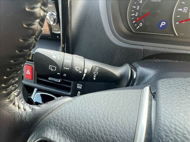 TOYOTA VOXY 2019 Image 31