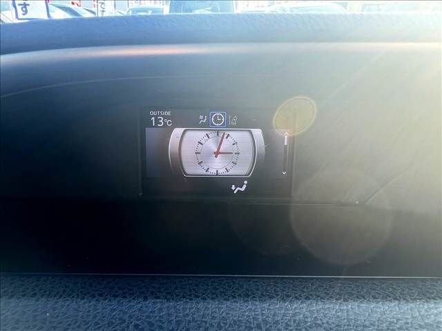 TOYOTA VOXY 2019 Image 31