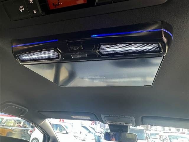 TOYOTA VOXY 2019 Image 31