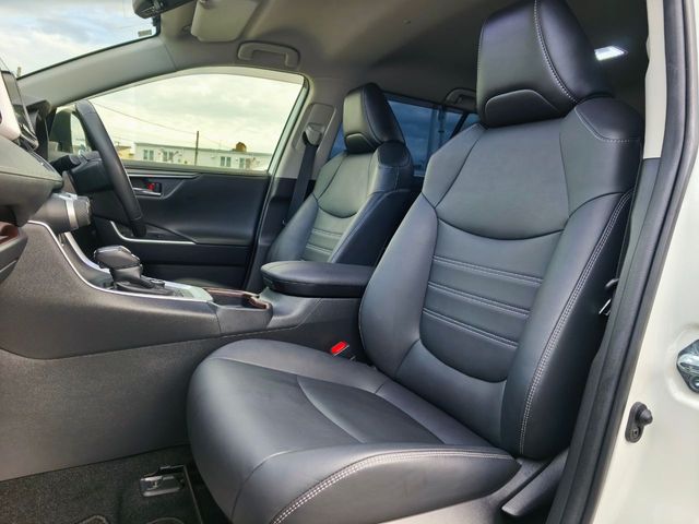 TOYOTA RAV4 HYBRID 4WD 2021 Image 31