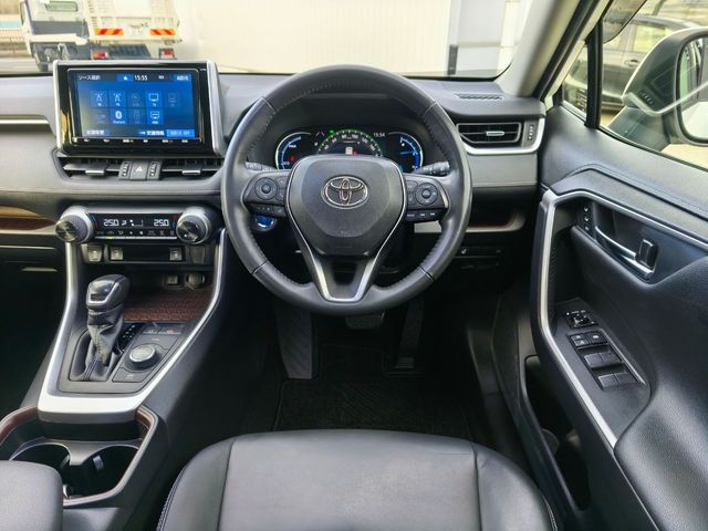 TOYOTA RAV4 HYBRID 4WD 2021 Image 31