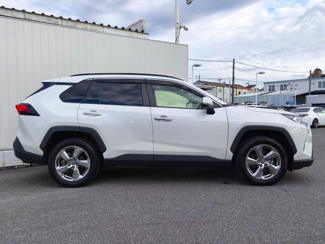 TOYOTA RAV4 HYBRID 4WD 2021 Image 31