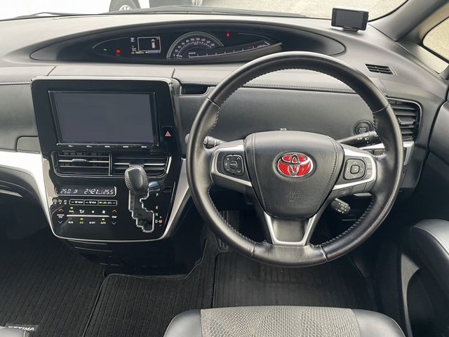 TOYOTA ESTIMA 2016 Image 31