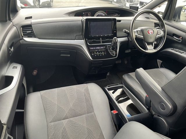 TOYOTA ESTIMA 2016 Image 31