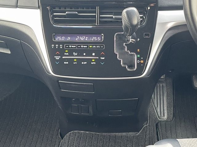 TOYOTA ESTIMA 2016 Image 31