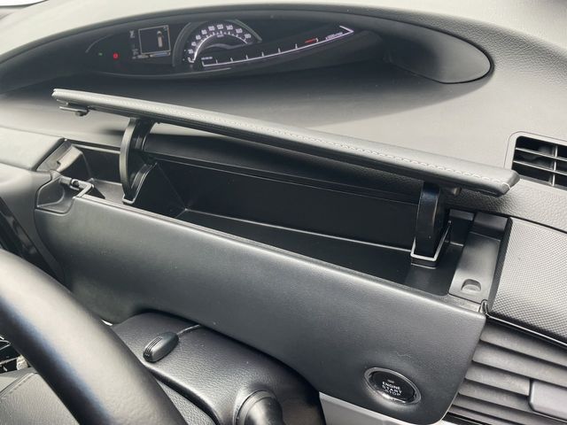 TOYOTA ESTIMA 2016 Image 31