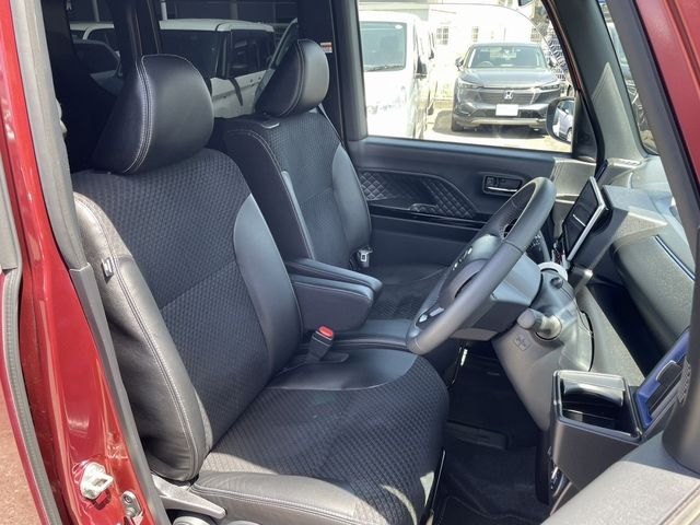 DAIHATSU TANTO CUSTOM 2021 Image 31