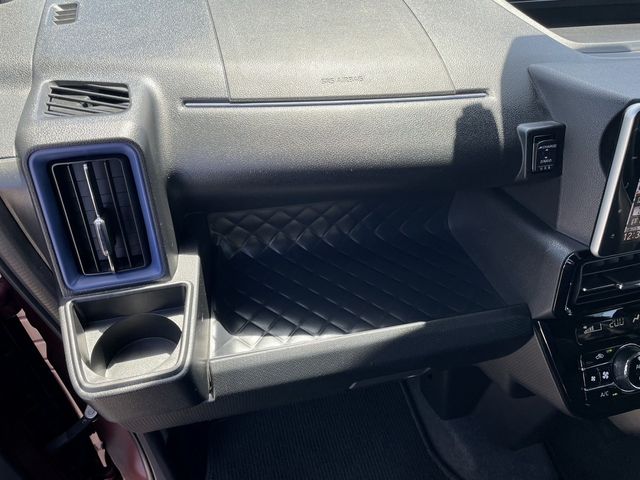 DAIHATSU TANTO CUSTOM 2021 Image 31