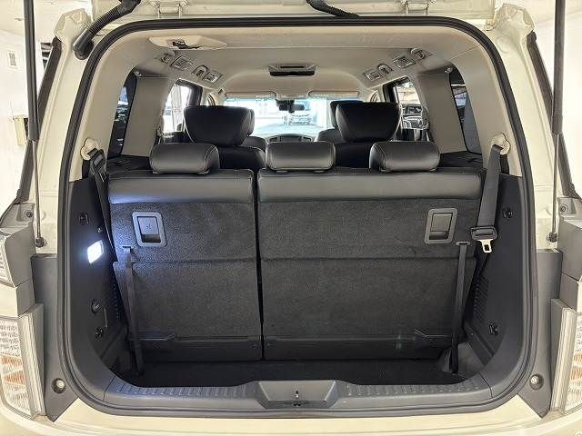 NISSAN ELGRAND 2019 Image 31