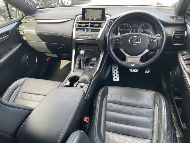 TOYOTA LEXUS NX300H 2014 Image 31