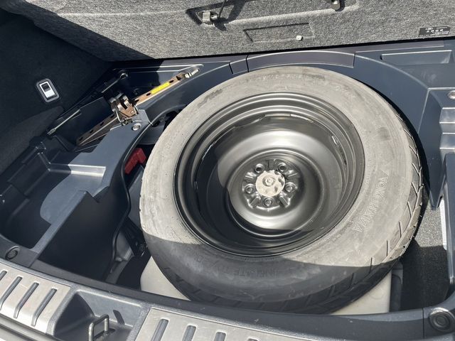 TOYOTA LEXUS NX300H 2014 Image 31