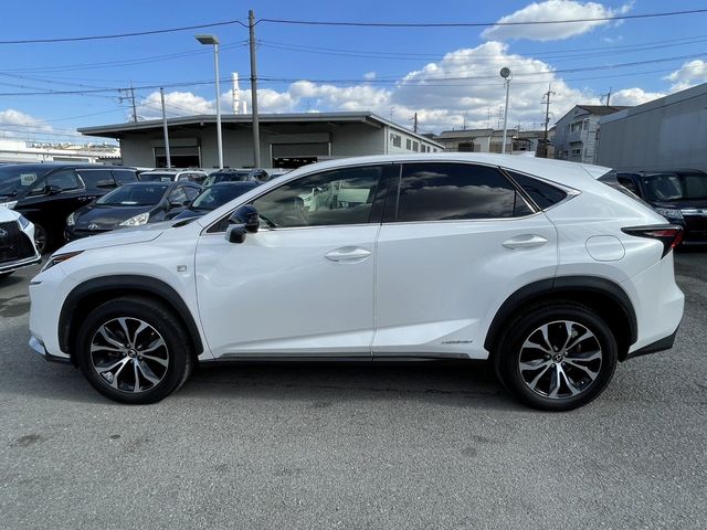 TOYOTA LEXUS NX300H 2014 Image 31