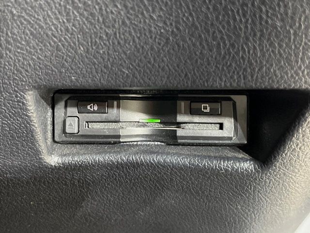 TOYOTA SIENTA HYBRID 2018 Image 31