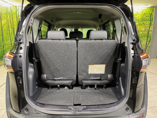 TOYOTA SIENTA HYBRID 2018 Image 31