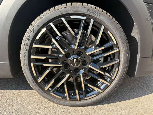 BMW MINI COOPER 5DOOR 2025 Image 31