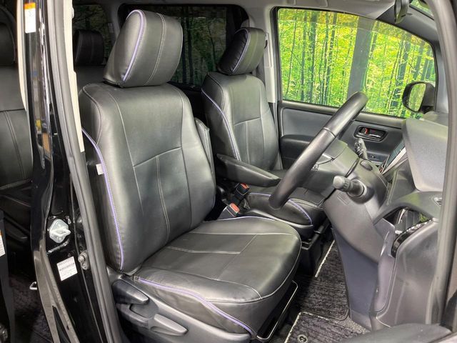 TOYOTA VOXY 2016 Image 31